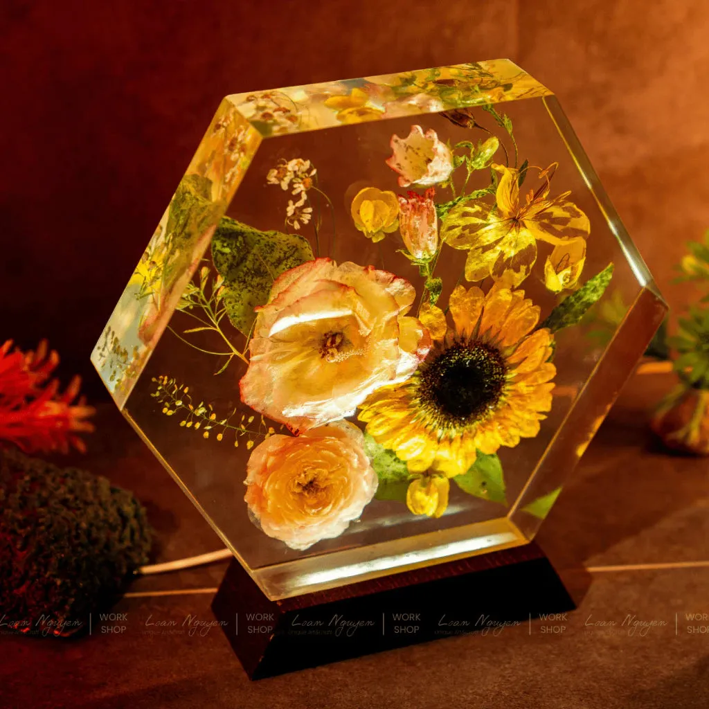 Handmade Decorative Night Lamp with 2 Roses and 1 Sunflower, for Bedroom Decoration, Perfect as a Gift