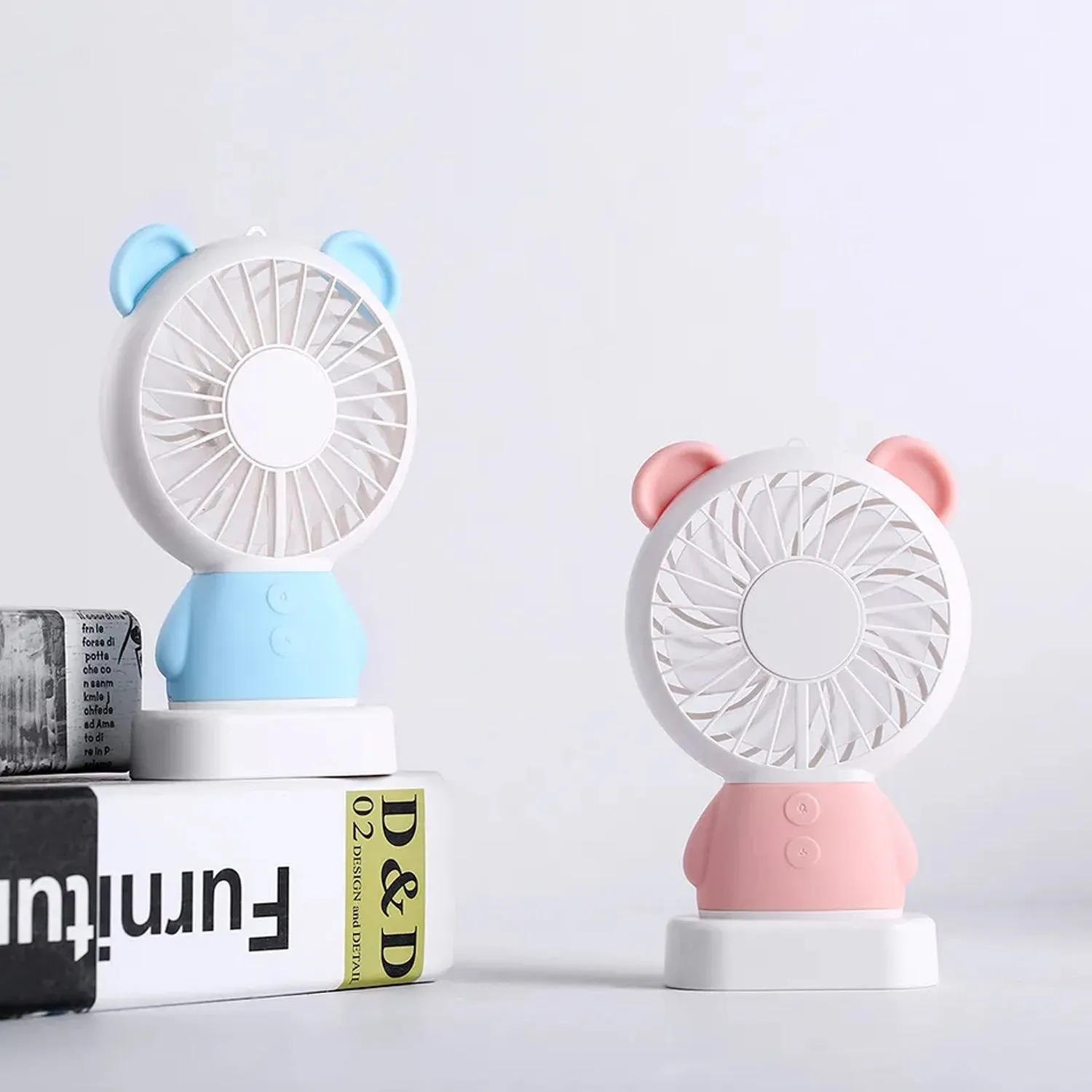 MINI PORTABLE FAN USB RECHARGEABLE HANDHELD BEAR STYLE COLOR CHANGING LED LIGHT POCKET DESK LIGHT FAN (Battery Not Include)