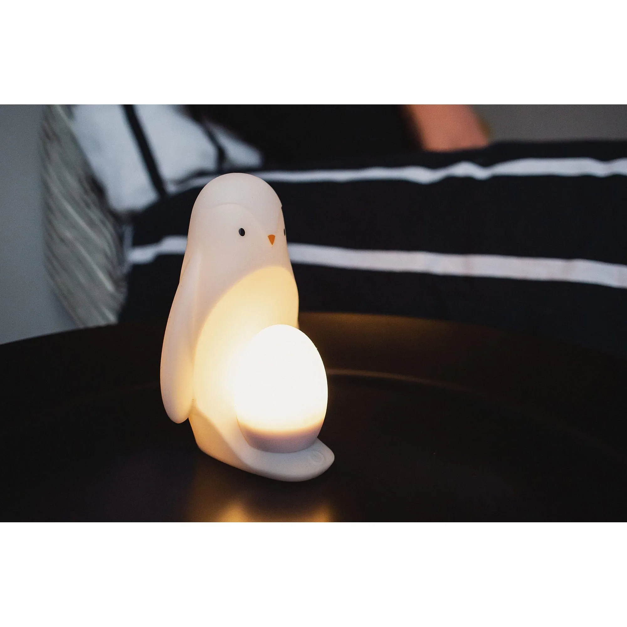 Tommee Tippee 2-in-1 Portable Penguin Night Light with UK Plug – Soothing Glow for Nursery & Travel